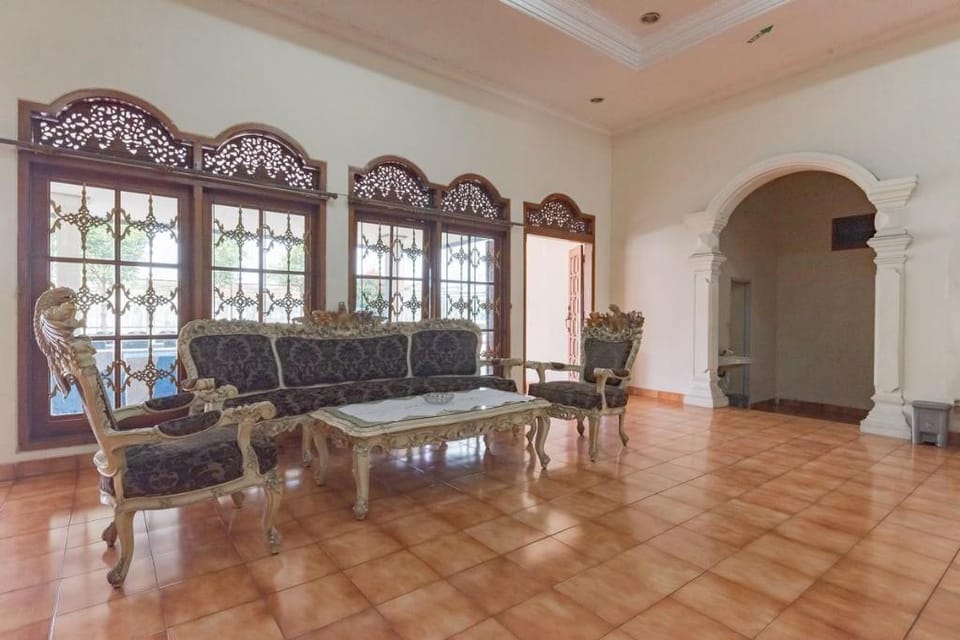 RedDoorz Plus @ Wisma Kenanga Sukabumi Hotel in West Java