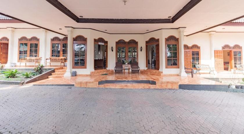 RedDoorz Plus @ Wisma Kenanga Sukabumi Hotel in West Java