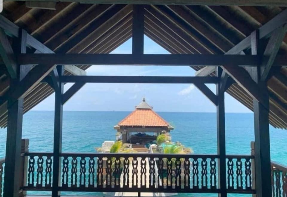 Emperor Resort By Bugis Hotel in Mersing