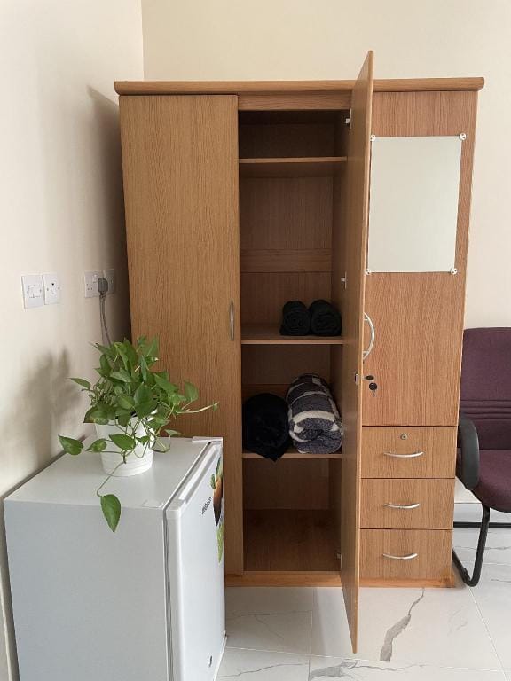 clean and comfortable master bedroom Vacation rental in Muscat