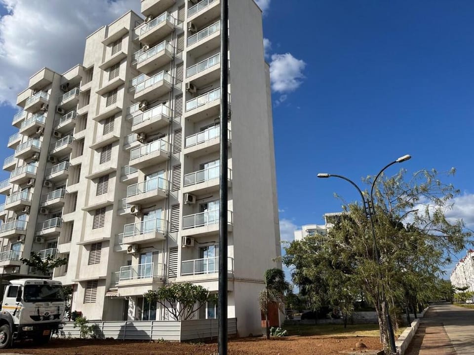 Shangri-la: 2BHK Flat in Dhokshet amidst nature Apartment in Maharashtra