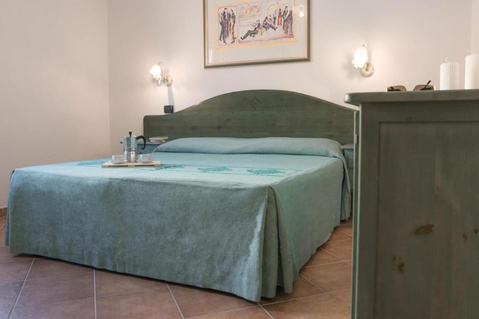Idyllic Residence Cala Viola ne Bedroom sleeps 4 people Apartment in Sardinia