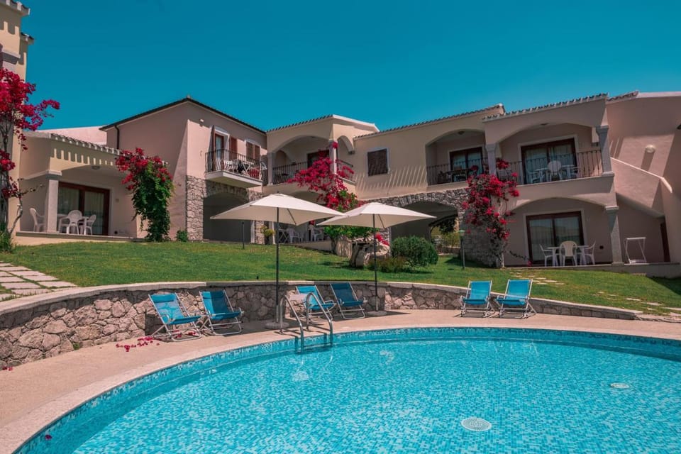 The Fantastic Residenza Badus 2 Bedroom sleeps 6 Child Apartment in Sardinia