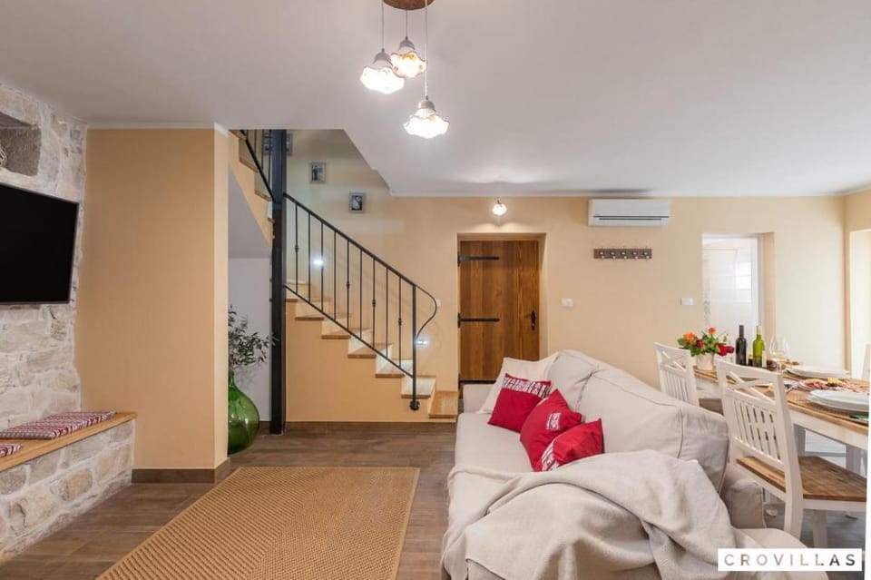 Di Nonno Giovanni in Buzet Apartment in Istria County