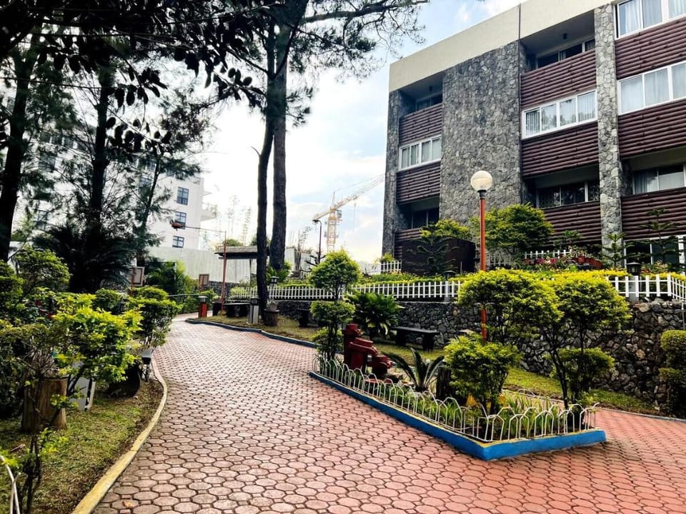Europa Condo - 10min walk to Burnham FREE Parking Apartment in Baguio