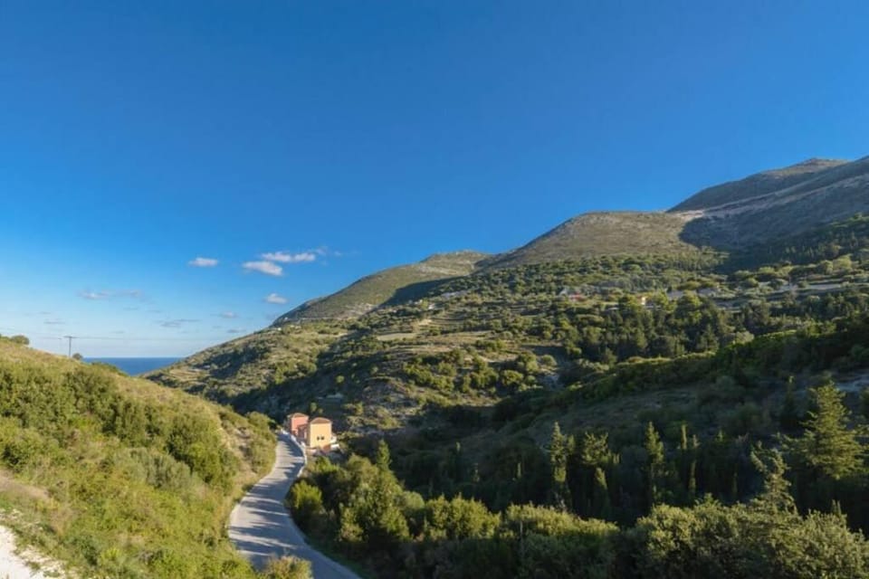 Villa Verde with Outdoor Jacuzzi Apartment in Cephalonia