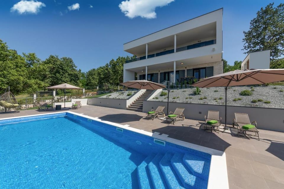 Althea in Ružići with 4 bedrooms and 4 bathrooms Apartment in Istria County