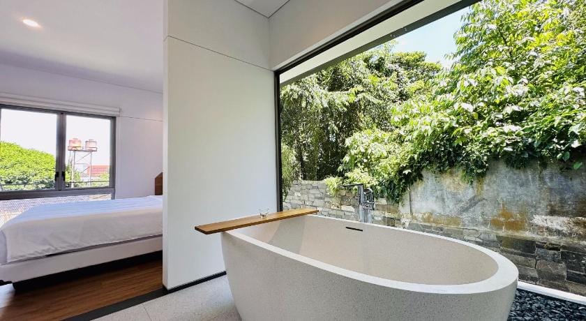 Bungalow Homes Bed and Breakfast in Bandung