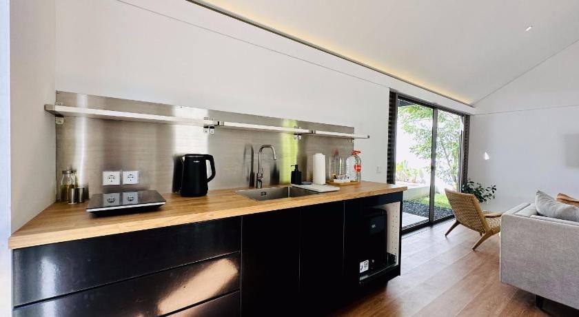 Bungalow Homes Bed and Breakfast in Bandung