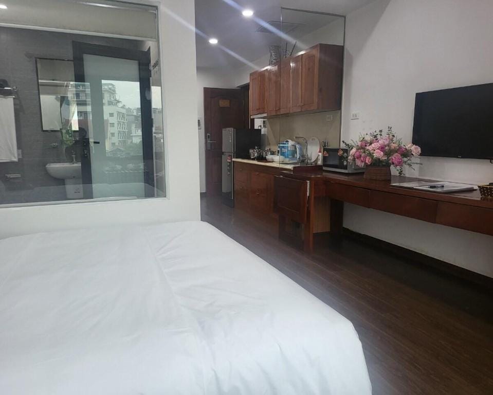 Căn Hộ Dịch Vụ Tại 240C ÂU Cơ Apartment in Laos
