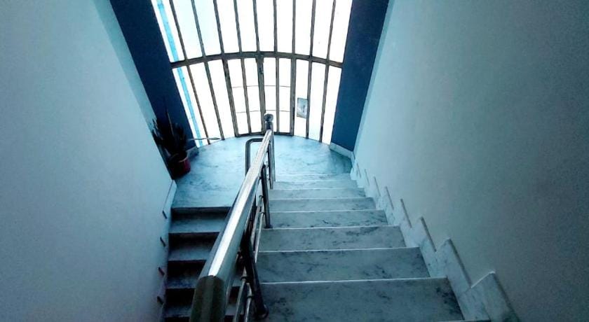OYO Home Pandey's Home Stay Hotel in Uttar Pradesh