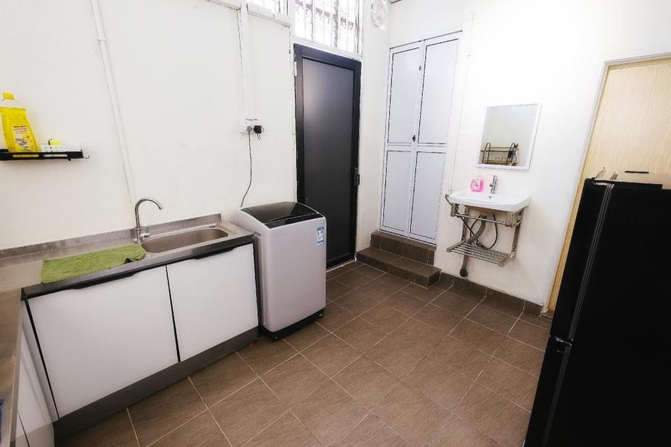 Lenggong Town-Retro, modern, monstera homestay Vacation rental in Kedah