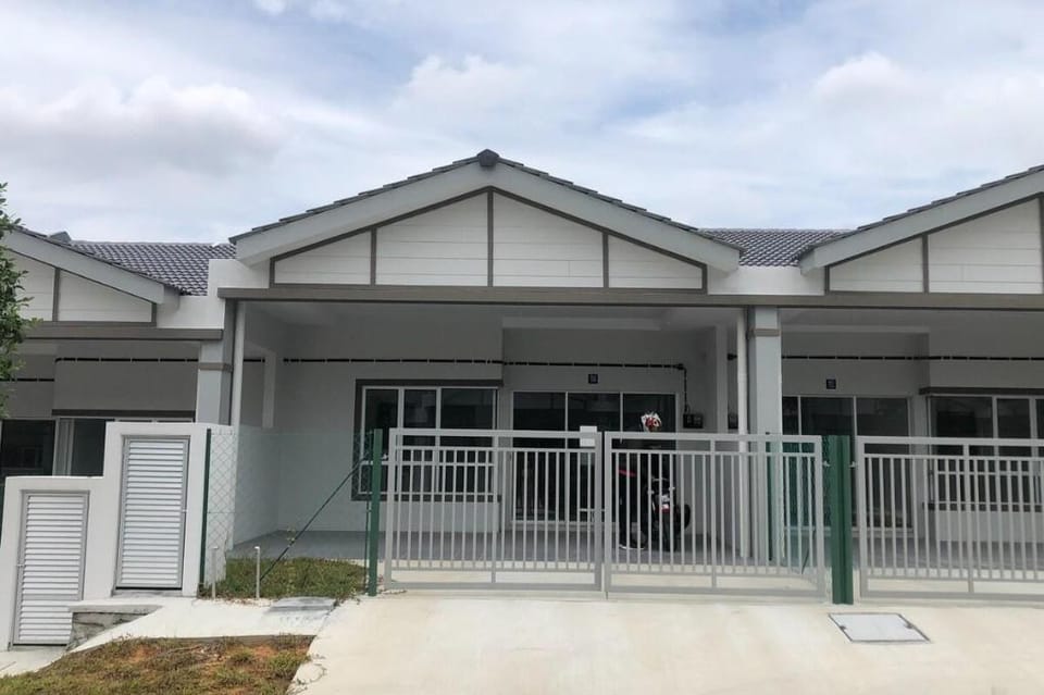 House Near Plaza Tol Bandar Ainsdale Vacation rental in Negeri Sembilan, Malaysia