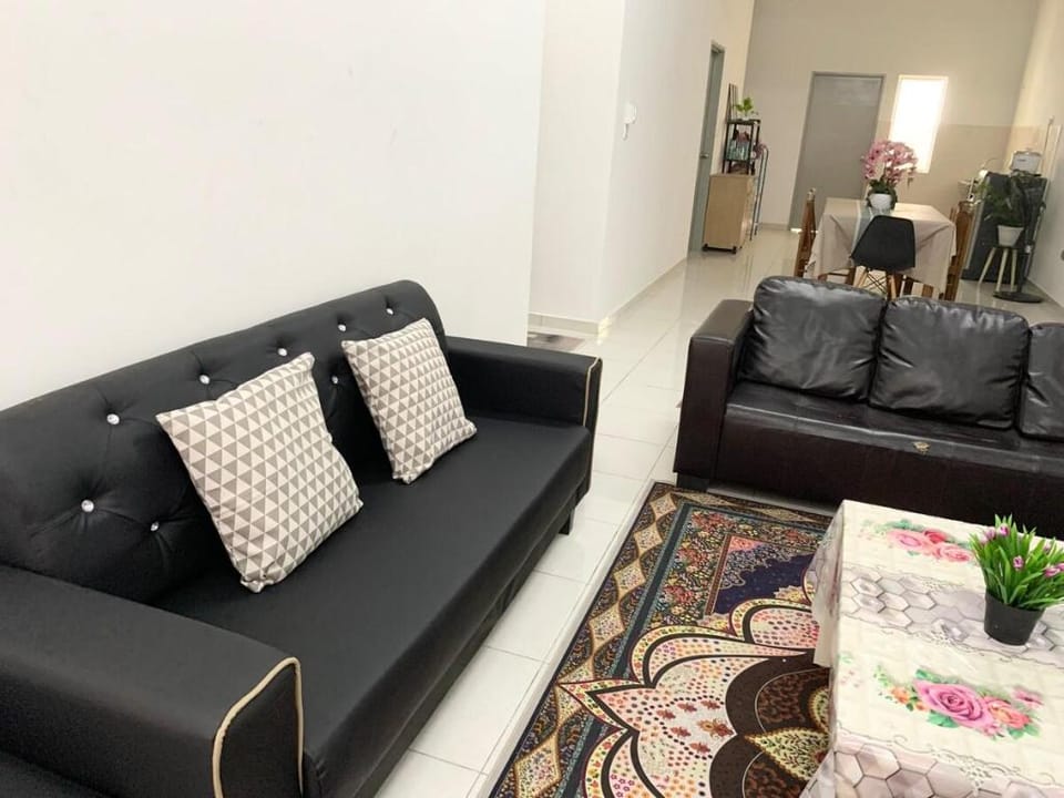 House Near Plaza Tol Bandar Ainsdale Vacation rental in Negeri Sembilan, Malaysia