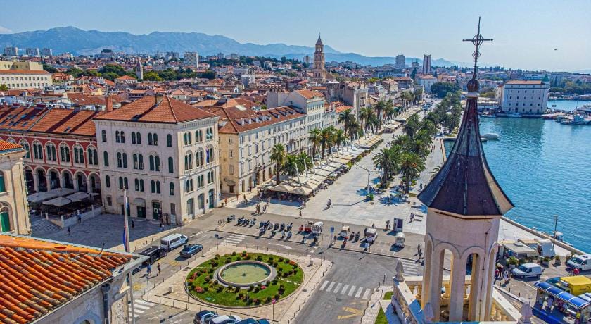 City & Style Luxury Rooms Split 2 Bed and Breakfast in Split