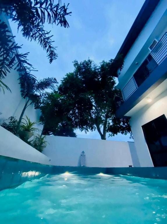Villa Escapes  Villa in Angeles