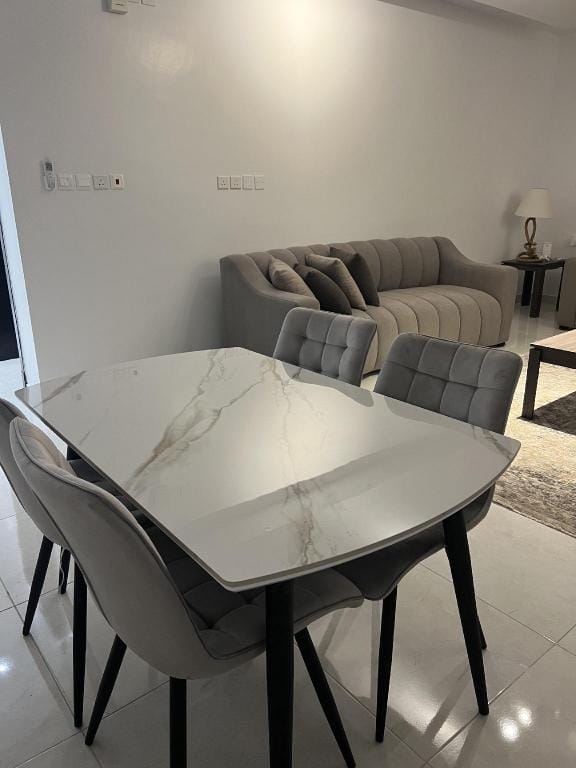 شقة بغرفتي نوم وصالة جلوس Apartment in Medina