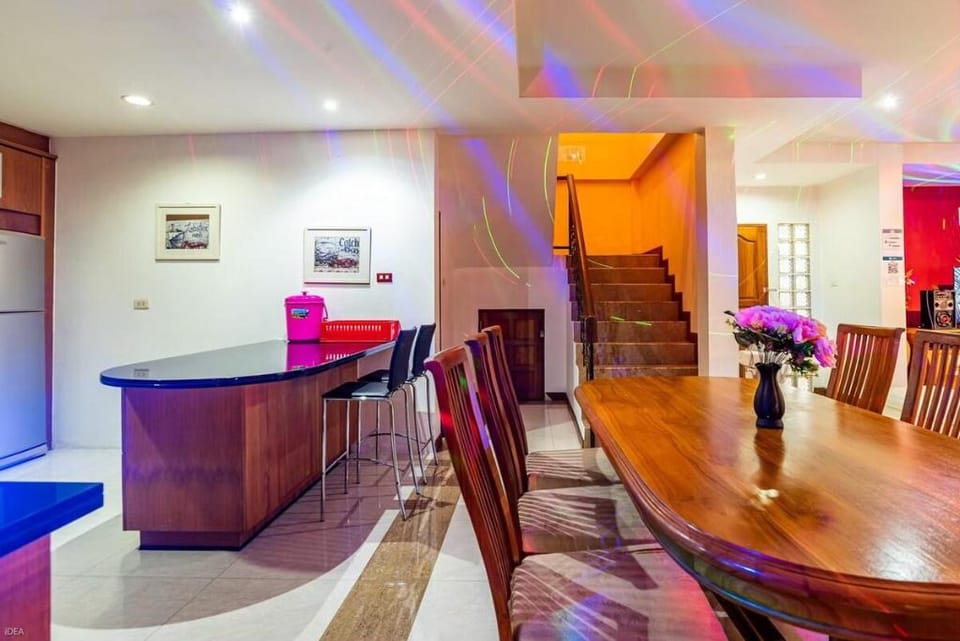 6 bedroom Pool Villa Vacation rental in Pattaya City
