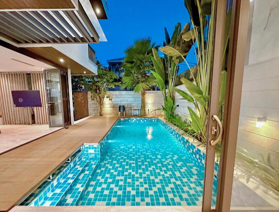 ChiAn Pool Villa 5 Bedrooms Villa in Da Nang