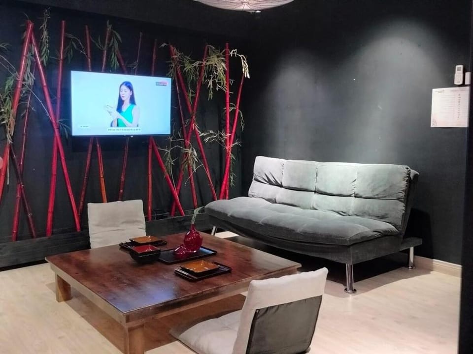 Little Japan in Damansara v Netflix + Wi-Fi Vacation rental in Petaling Jaya