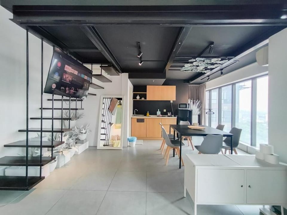 City View Duplex Studio for 4 Pax v Netflix Acc Vacation rental in Petaling Jaya