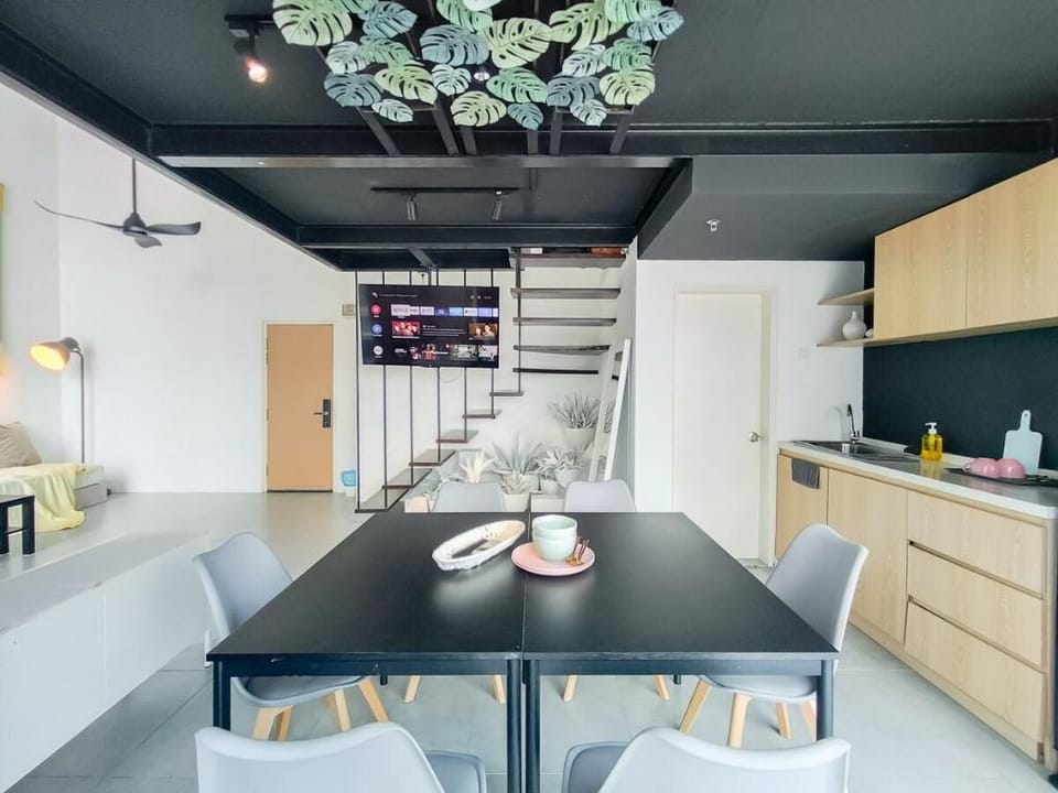 City View Duplex Studio for 4 Pax v Netflix Acc Vacation rental in Petaling Jaya