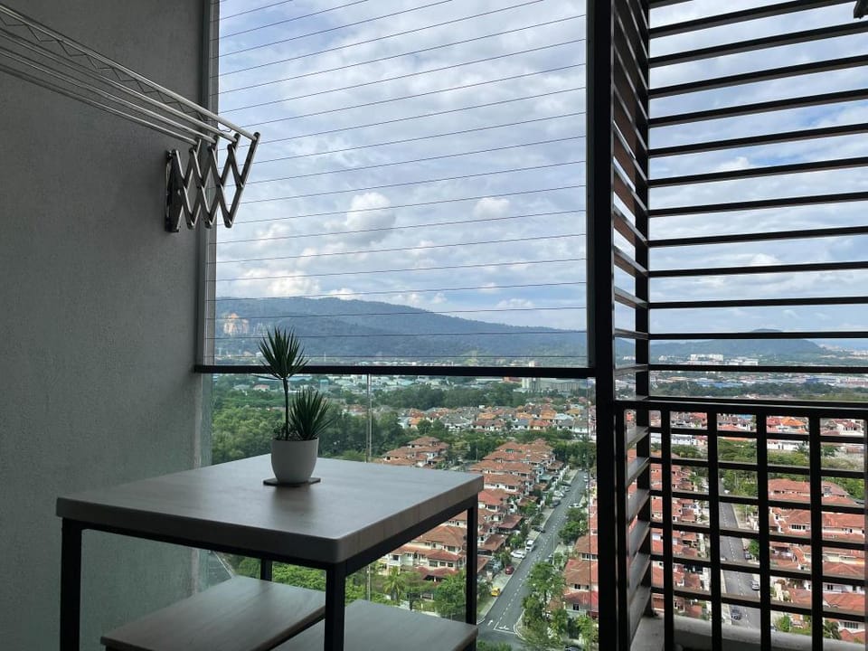 Sg Buloh Rahman Putra Apt (WiFi Netflix) (6pax)  Apartment in Selangor, Malaysia