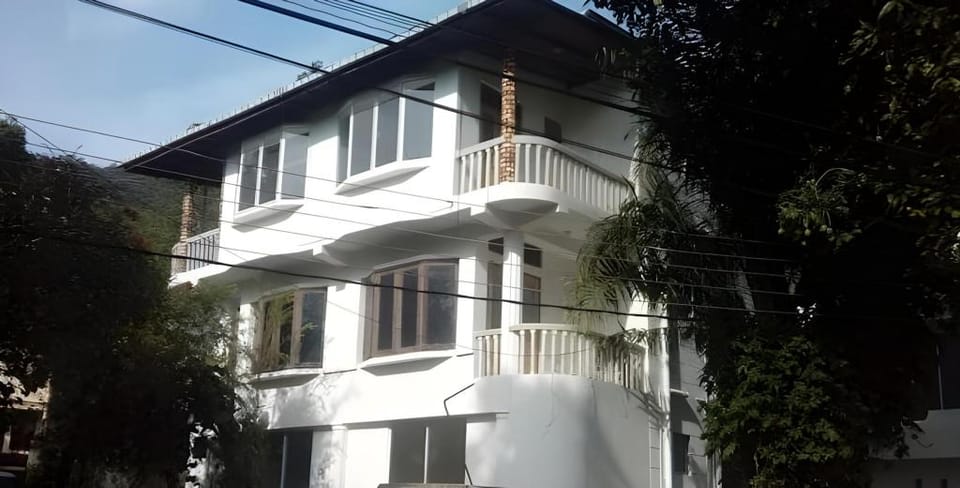 Hillway Tour Inn Bed and Breakfast in Kandy