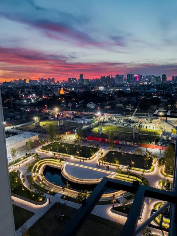 Bucky's 2BR Condo near Eastwood Vacation rental in Pasig