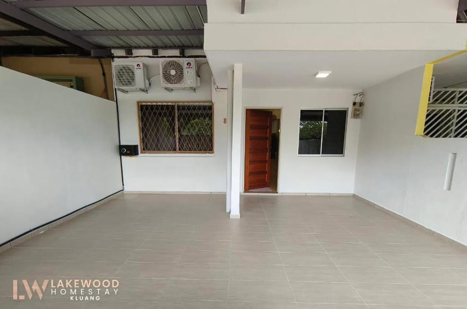Lakewood~Muji~6pax (Neflix/Water Dispenser) Vacation rental in Johor