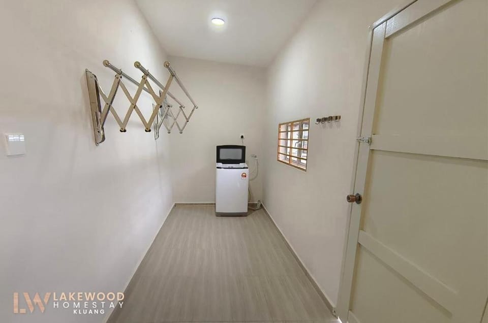 Lakewood~Muji~6pax (Neflix/Water Dispenser) Vacation rental in Johor