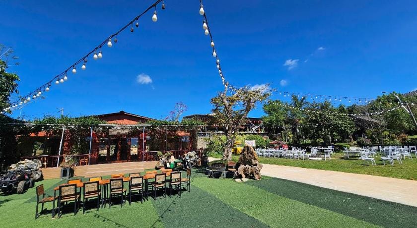 Mai Anh Đào Homestay Chalet in Dalat