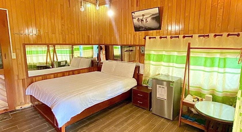 Mai Anh Đào Homestay Chalet in Dalat