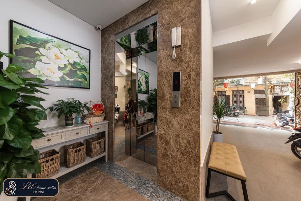High-ser Apt w Niceview, Parking, 2BR incenter Apartment in Hanoi