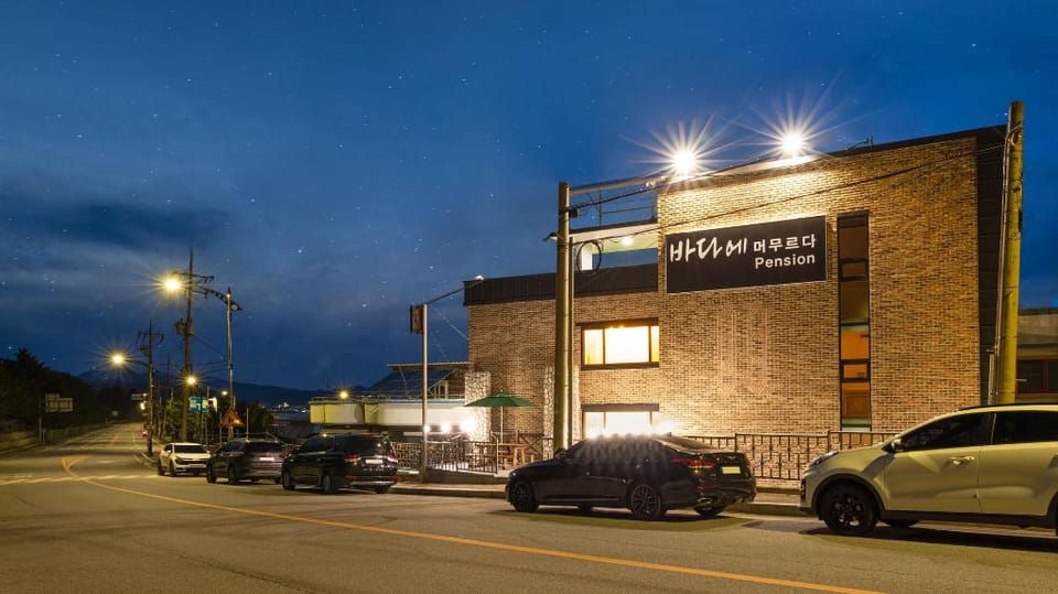 Donghae badae meomuleuda Bed and Breakfast in South Korea
