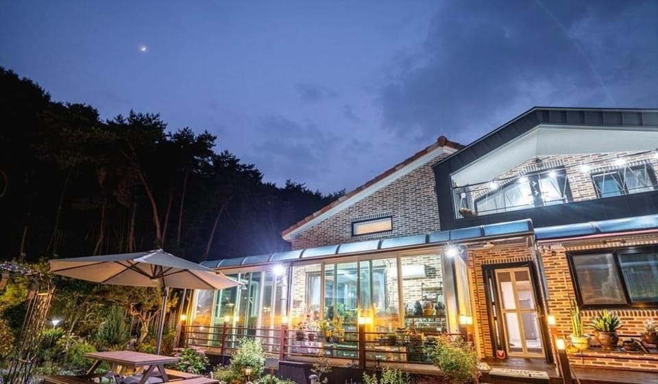 Gunsan Seongsanae Pension Bed and Breakfast in South Korea