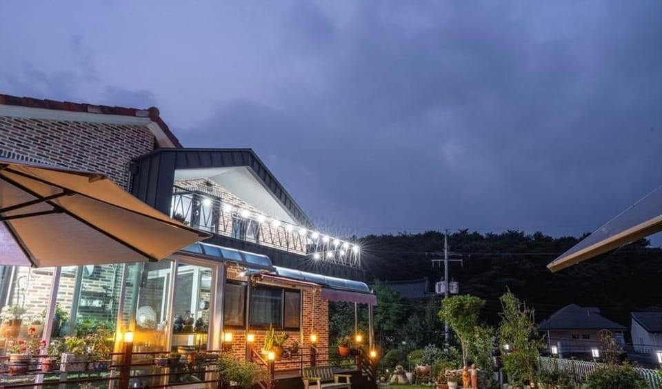 Gunsan Seongsanae Pension Bed and Breakfast in South Korea