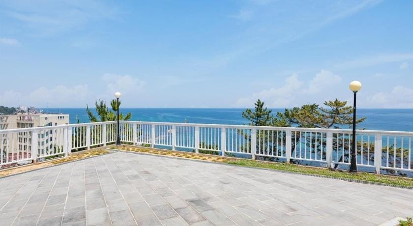 Donghae Hill House Pension Bed and Breakfast in South Korea