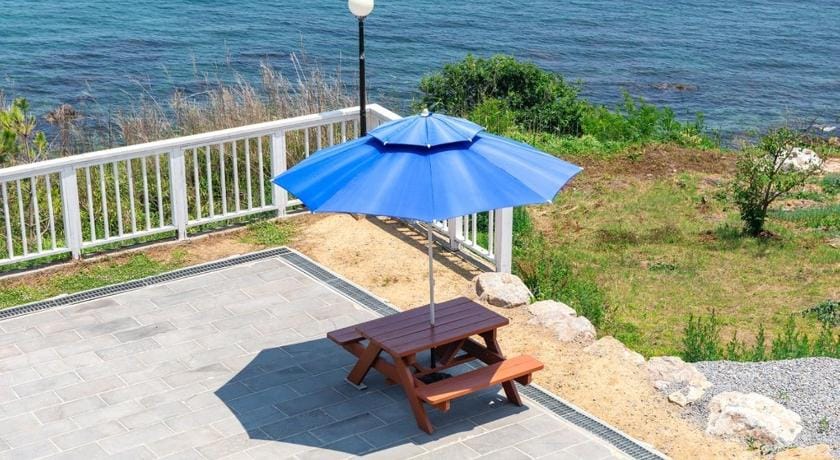 Donghae Hill House Pension Bed and Breakfast in South Korea