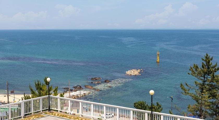 Donghae Hill House Pension Bed and Breakfast in South Korea