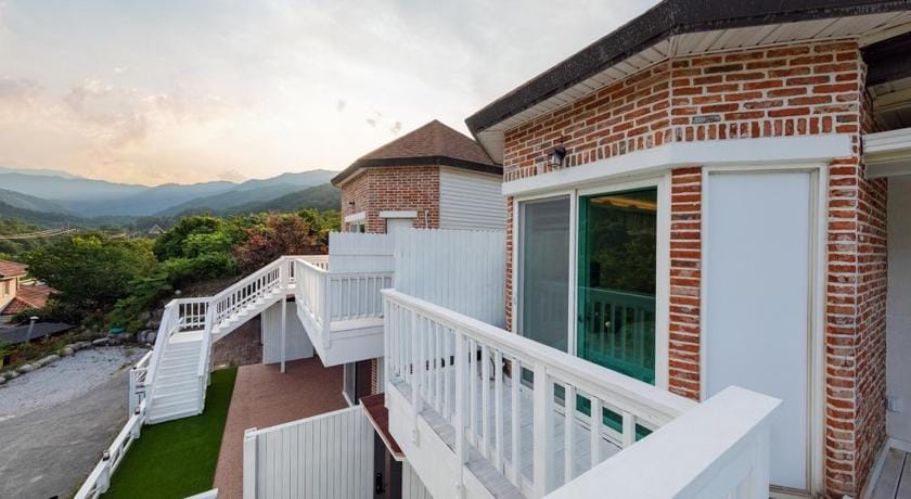 Gangneung Chunja Yeoinsook Bed and Breakfast in South Korea
