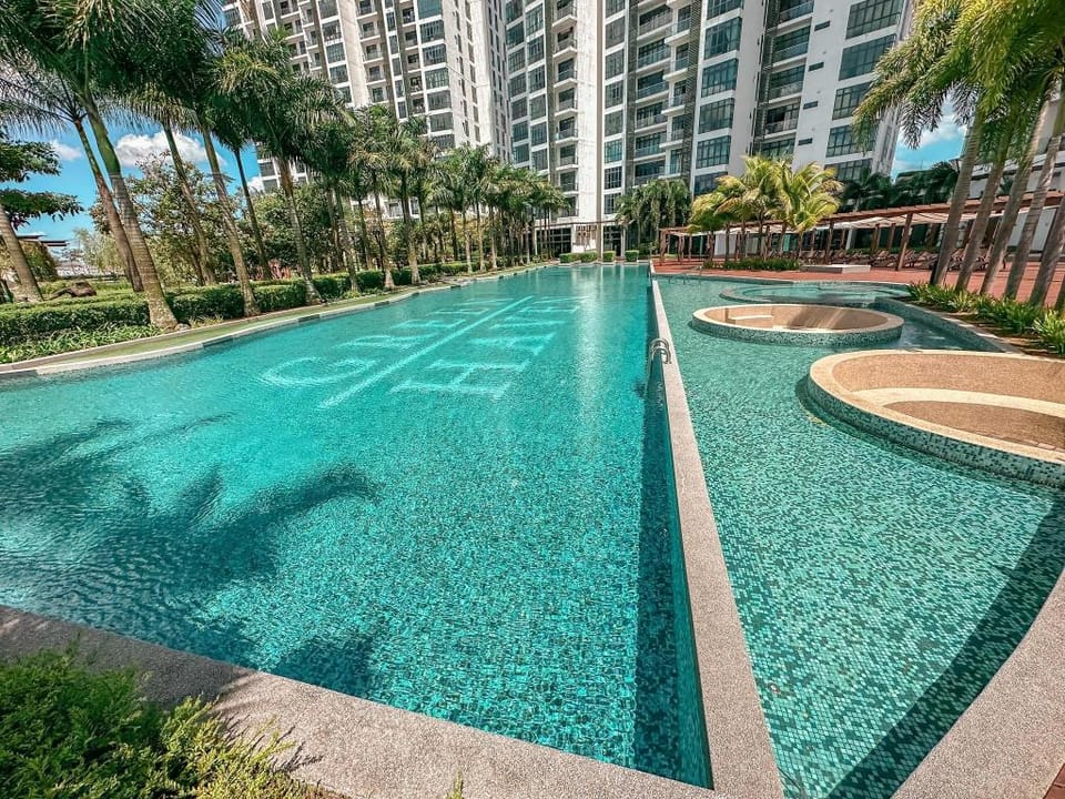 Starry x CREAM** Sea view 10-12pax *FREE Netflix Vacation rental in Johor