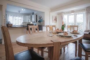 Sea Breeze Apt 3 - 2 Bedroom - Horton Beach Apartment in Wales