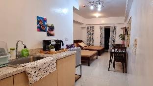 Minesview Park studio with balcony Apartment in Baguio