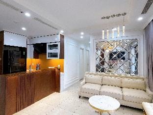 Vincom Center Dcapitale 119 Trần Duy Hung Cầu Giấy Apartment in Laos