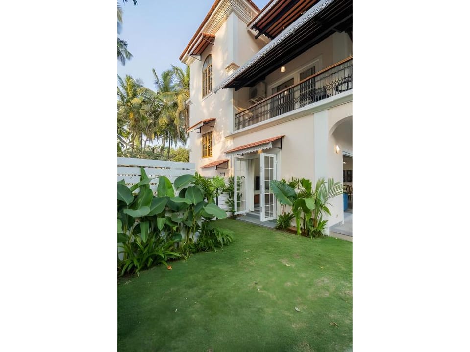 Elivaas - Opalys 4BHK Villa with private pool Apartment in Goa, India