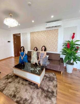 Sweet Home Halong Bay View Apartment in Laos