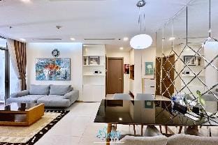 Modern 2BR Apt at At Park 2-Vinhomes Central Park Apartment in Ho Chi Minh City
