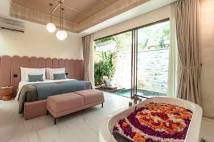 Mansoa alliacea 1BR Private Pool Villa SU73 Villa in Kuta