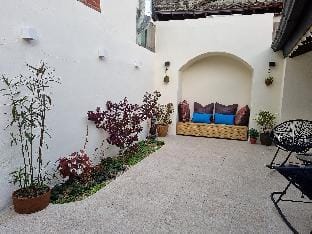 Jeonju Hanokmaeul Nest175 Jaczzi Dokchae Pension Bed and Breakfast in South Korea